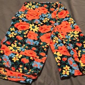 Tc floral lularoe leggings